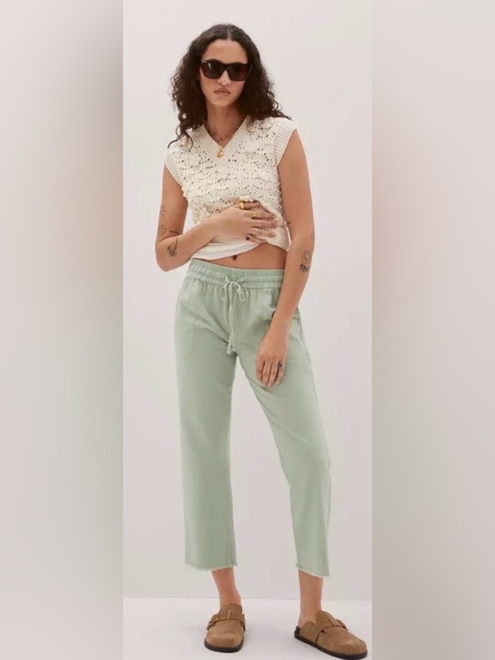 MNG Beige Lightweight Drawstring Casual Capri Pants. Size XXL